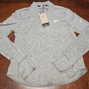 Nike Swift Dri-Fit NWT 1/4 Zip Gray Mock Neck Pullover Long-sleeve Womans Size M